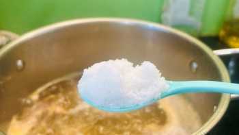 Những thói quen âm thầm gây sỏi thận