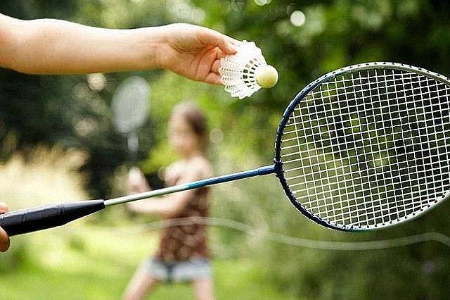 Bài tập quần vợt, cầu lông  Tăng cường độ dẻo dai toàn thân và sức mạnh tay – chân.