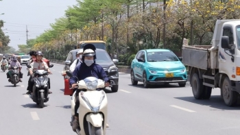 Miền Bắc bước vào đỉnh điểm nắng nóng, có nơi trên 38°C