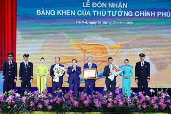 Ba thập kỷ phát triển của Vietnam Airlines: Từ đội bay nhỏ đến hãng hàng không 4 sao