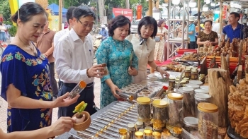 Đưa làng nghề truyền thống phát triển qua du lịch và OCOP