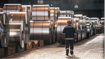 Mỹ chính thức tăng gấp đôi mức thuế nhập khẩu đối với nhôm và thép từ hôm nay