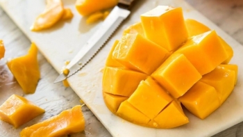 Chuyên gia tiết lộ bí quyết giúp ăn xoài vừa ngon vừa bổ