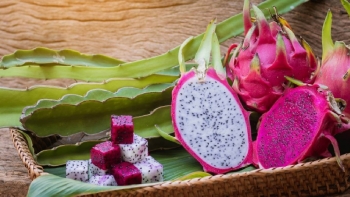 Ăn thanh long ruột đỏ hay ruột trắng tốt hơn?