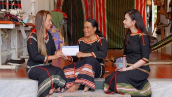 "Nối trọn yêu thương": Những số phận phi thường lan toả nghị lực sống