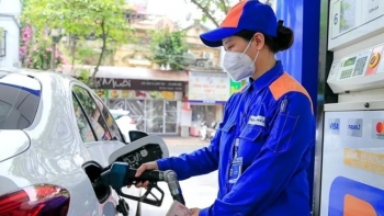 Giá xăng dầu điều chỉnh tăng nhẹ, Quỹ bình ổn tiếp tục không chi