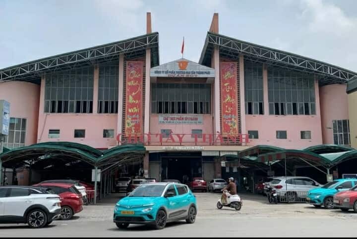 Cao điểm xử lý hàng nhái: Tiểu thương Thanh Hóa vẫn đồng loạt “cửa đóng, then cài”