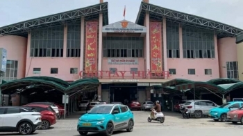 Cao điểm xử lý hàng nhái: Tiểu thương Thanh Hóa vẫn đồng loạt “cửa đóng, then cài”