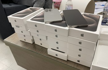 Hải quan Nội Bài triệt phá hai vụ buôn lậu điện thoại qua đường hàng không