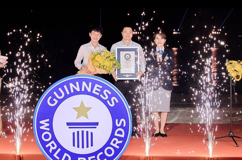 Show diễn xác lập 2 kỷ lục thế giới chưa từng có tiền lệ