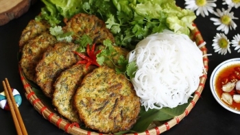 Đến Quảng Ninh, đừng quên chả rươi Đông Triều