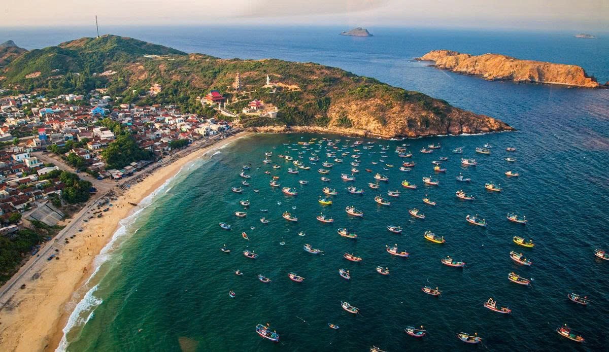 Khai thác bền vững biển giúp Việt Nam phát triển kinh tế xanh và xây dựng hình ảnh quốc gia thân thiện với thiên nhiên. Ảnh: Tiến Luyến.