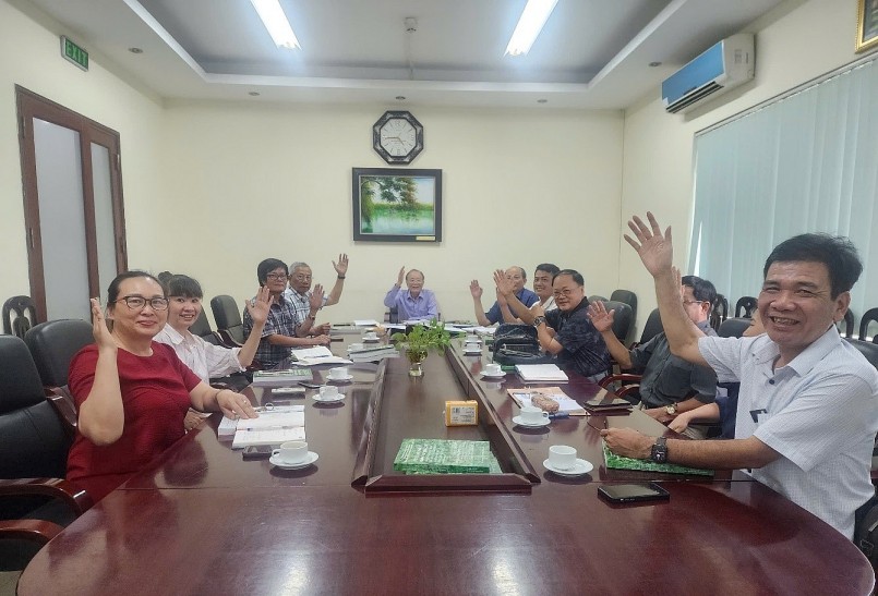 100% các thành viên tham dự cuộc họp nhất trí bổ sung 1 Phó Chủ tịch và 5 Thường vụ 100% các thành viên tham dự cuộc họp nhất trí bổ sung 1 Phó Chủ tịch và 5 Thường vụ