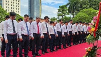 Thanh Hóa: Dâng hương tưởng niệm Chủ tịch Hồ Chí Minh nhân 100 năm Ngày Báo chí Cách mạng Việt Nam