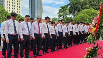 Thanh Hóa: Dâng hương tưởng niệm Chủ tịch Hồ Chí Minh nhân 100 năm Ngày Báo chí Cách mạng Việt Nam