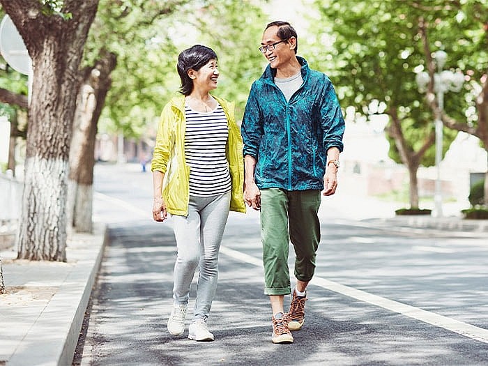 Gần đây, một phương pháp đi bộ đặc biệt đến từ Nhật Bản đang thu hút sự chú ý nhờ khả năng nâng cao hiệu quả luyện tập, đặc biệt với người lớn tuổi.