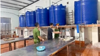 Nước mắm bị vứt bỏ ở Quảng Nam là sản phẩm của doanh nghiệp Thanh Hóa