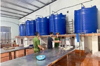 Nước mắm bị vứt bỏ ở Quảng Nam là sản phẩm của doanh nghiệp Thanh Hóa