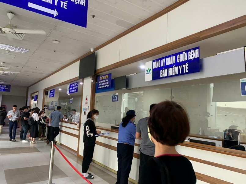 Bộ Y tế cho biết, số người từ 75 đến dưới 80 tuổi đang hưởng trợ cấp tuất hằng tháng khoảng 61.800 người.