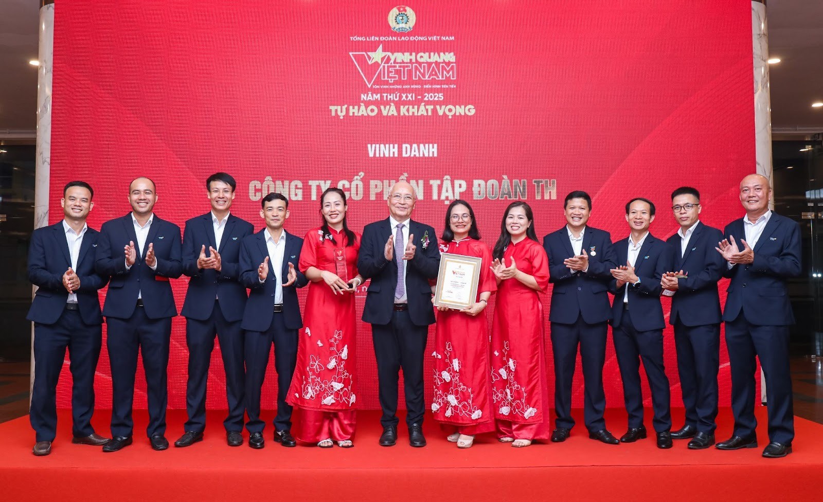 Vinh Quang Việt Nam 2025: TH true MILK – Khát vọng Việt từ ly sữa tươi sạch