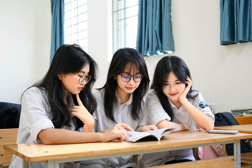 Ngoài việc ôn luyện kiến thức, làm sao để duy trì thể lực, giữ vững tinh thần và đạt phong độ tốt nhất trong phòng thi đang là mối quan tâm hàng đầu của các sĩ tử và phụ huynh. 