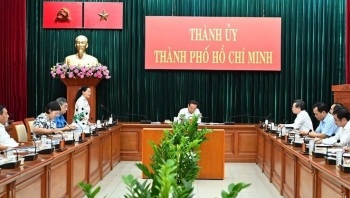 Nghiêm cấm tổ chức liên hoan, chúc mừng nhận chức, lên chức liên quan đến sắp xếp, hợp nhất đơn vị hành chính