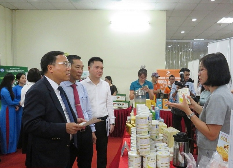 Tháo gỡ vướng mắc, tăng hiệu lực chống hàng giả Tháo gỡ vướng mắc, tăng hiệu lực chống hàng giả