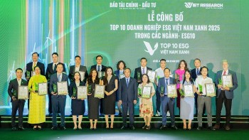 Tập đoàn Tân Á Đại Thành vinh dự được vinh danh trong Top 100 Doanh nghiệp ESG Việt Nam Xanh 2025