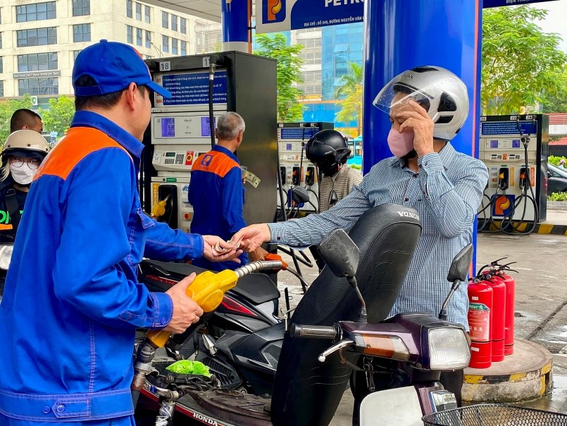 Giá xăng dầu sẽ điều chỉnh giảm từ 0h00 sáng ngày 1/7