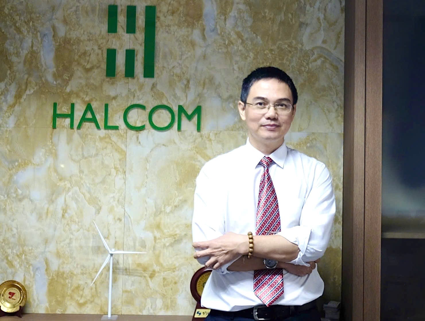 Ông Nguyễn Việt Dũng – Phó Chủ tịch HĐQT Công ty CP Halcom Việt Nam.