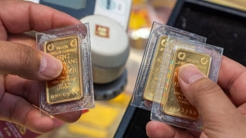 Đô la Mỹ suy yếu, vàng tăng mạnh: Chu kỳ mới hay nhất thời?