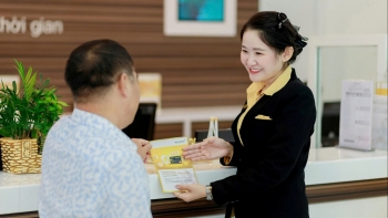 BAC A BANK ưu đãi phí giao dịch ngoại tệ, tri ân chủ thẻ tín dụng