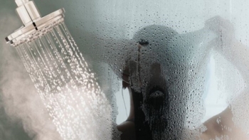 Tắm sai cách, hại da mà không biết