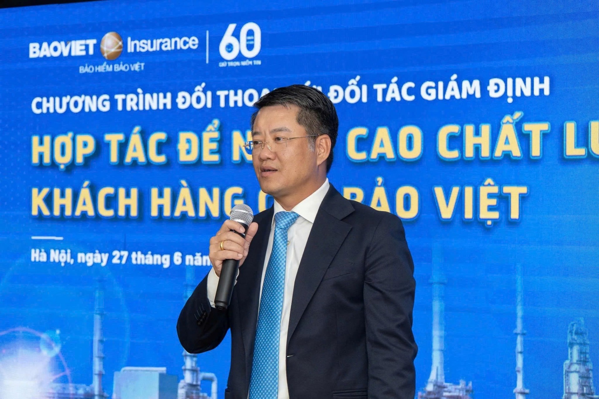 Ông Nguyễn Việt Anh, Phó Tổng giám đốc Tổng công ty Bảo Việt phát biểu tại chương trình.