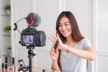 Thứ trưởng Bộ Công Thương: Bán hàng livestream, online sẽ có luật quản lý riêng