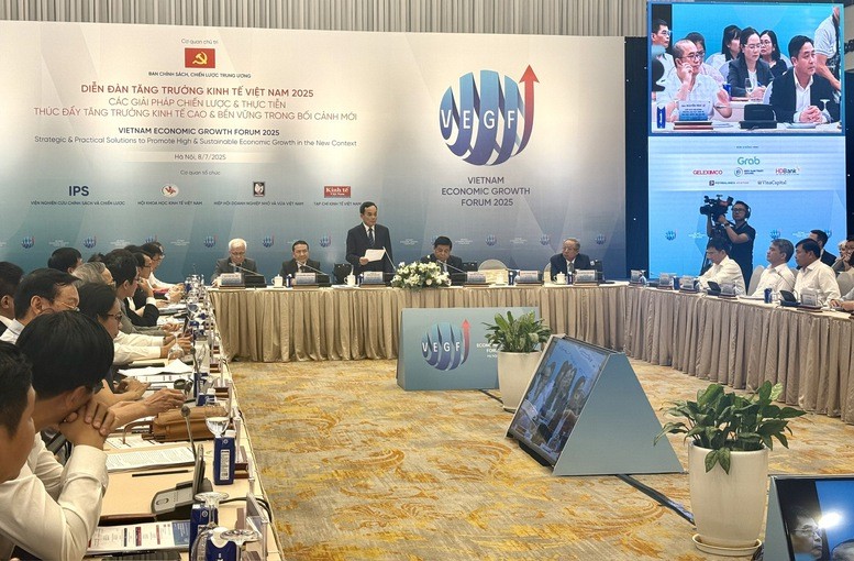 Diễn đàn Tăng trưởng Kinh tế Việt Nam 2025 (Vietnam Economic Growth Forum – VEGF) - Ảnh: VGP Diễn đàn Tăng trưởng Kinh tế Việt Nam 2025 (Vietnam Economic Growth Forum – VEGF) - Ảnh: VGP