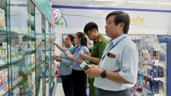 Tăng phạt, siết quảng cáo để bảo vệ sức khỏe cộng đồng