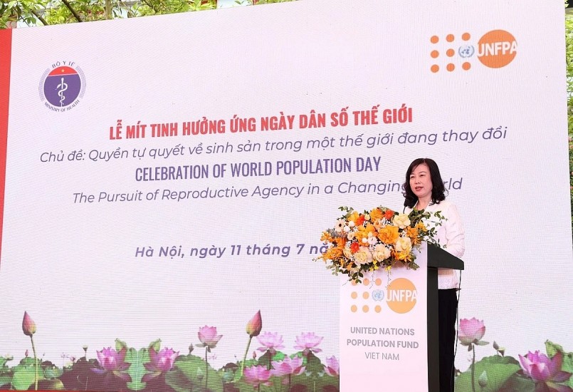 Bộ trưởng Y tế Đào Hồng Lan phát biểu tại buổi mít tinh. Ảnh: Trần Minh.