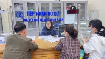 Bộ Nội vụ công bố thủ tục nghỉ hưu đối với công chức, viên chức