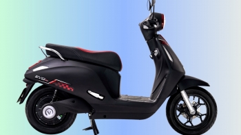 Hết xăng chẳng lo – 20 triệu sắm ngay xe điện vi vu Hà Nội