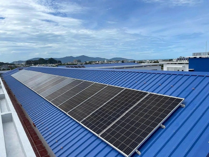 Tập đoàn Sơn Hà tài trợ hệ thống điện mặt trời áp mái Freesolar với công suất 40kwp cho Trường Hy Vọng (Đà Nẵng).
