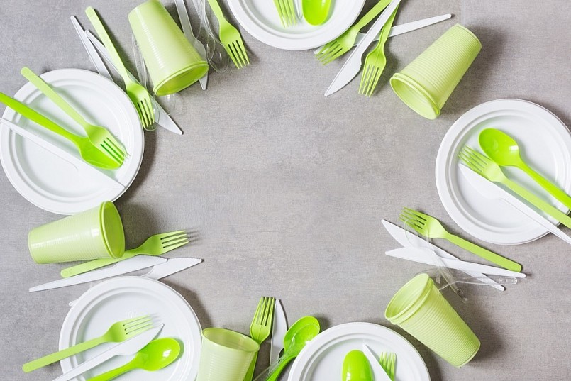 Đằng sau sự tiện lợi: Mối nguy từ đồ nhựa dùng một lần