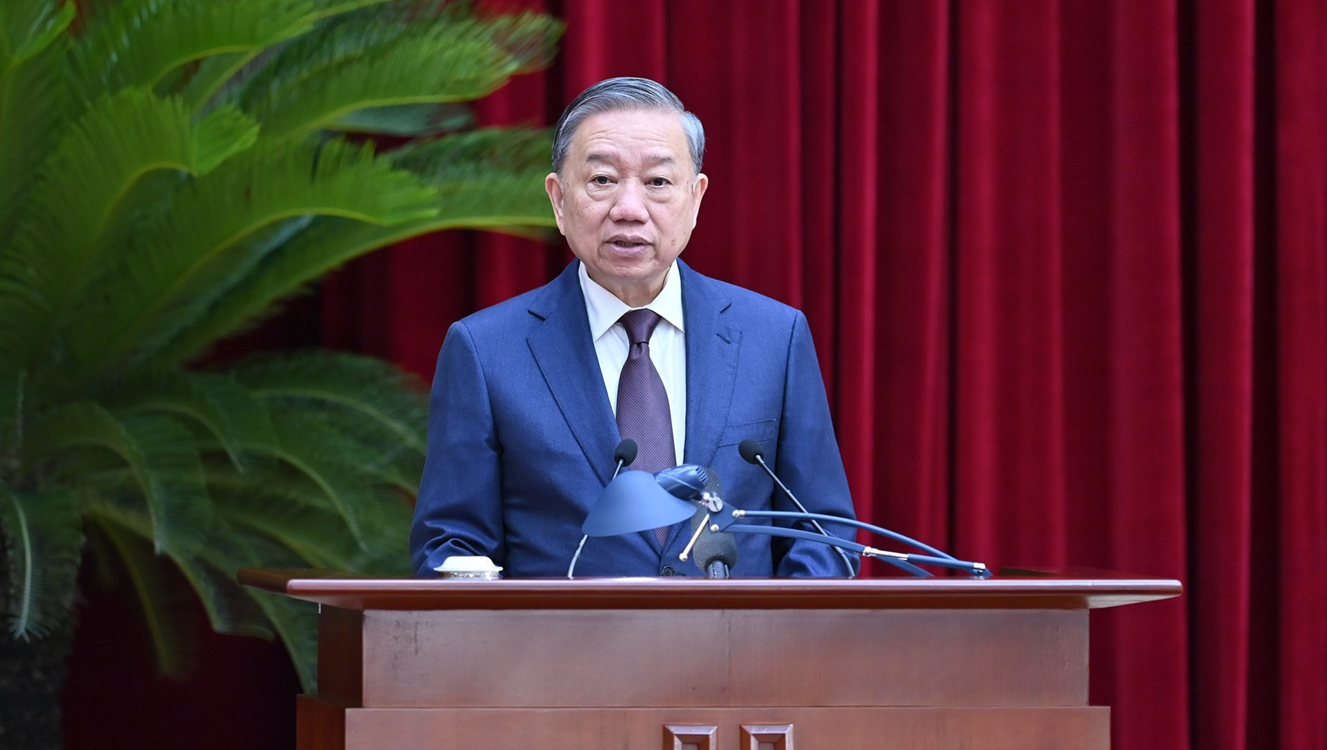 Tổng Bí thư Tô Lâm phát biểu khai mạc Hội nghị. Ảnh Báo Nhân Dân Tổng Bí thư Tô Lâm phát biểu khai mạc Hội nghị. Ảnh Báo Nhân Dân