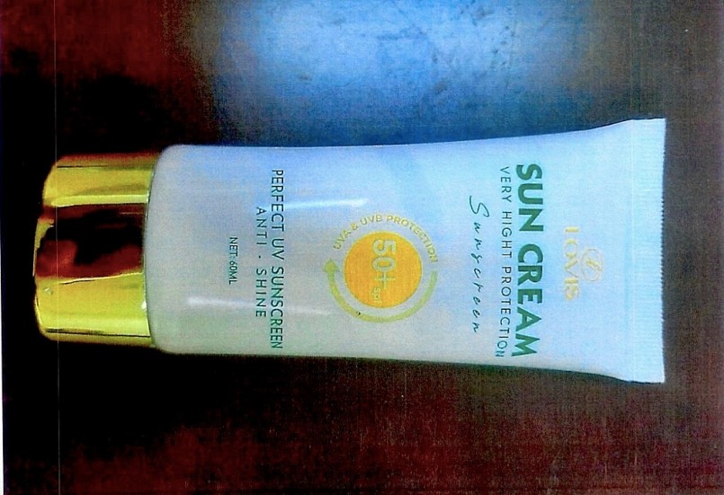 Kem chống nắng Sun Cream được xác định là hàng giả. Ảnh: Cục Quản lý Dược cung cấp