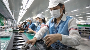 Xuất nhập khẩu hàng hóa đạt hơn 470 tỷ USD, xuất siêu gần 8 tỷ