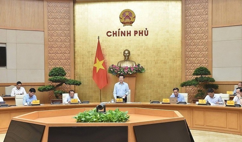 hó Thủ tướng Mai Văn Chính chủ trì cuộc họp đánh giá phát triển ngành du lịch Việt Nam.