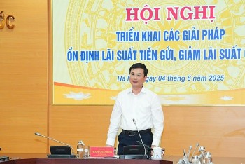 Cuộc đua giảm lãi suất cho vay: Cam kết và thách thức của các ngân hàng
