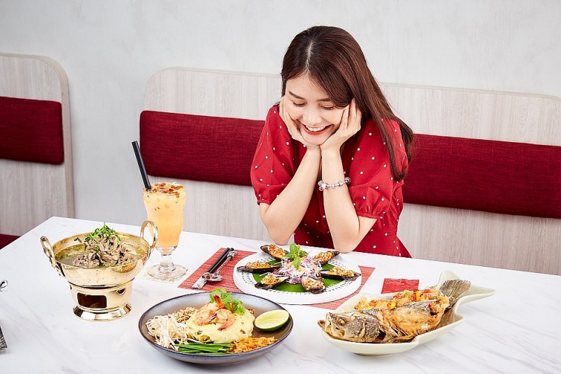 Vị cay kích hoạt phản ứng “giải cứu” từ não bộ: giải phóng endorphin và dopamine, tạo cảm giác hưng phấn sau đau đớn.