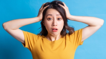 "Não cá vàng" không còn là chuyện đùa: Cảnh báo suy giảm nhận thức ở người trẻ