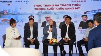 Hàng Việt tăng tốc số hóa để rộng đường xuất khẩu sang Mỹ sau thuế mới